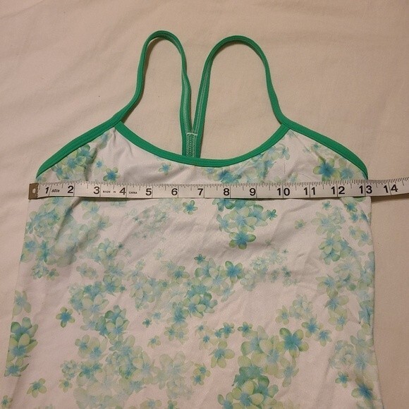 Lululemon Power Y floral tank size 4 - Picture 5 of 8